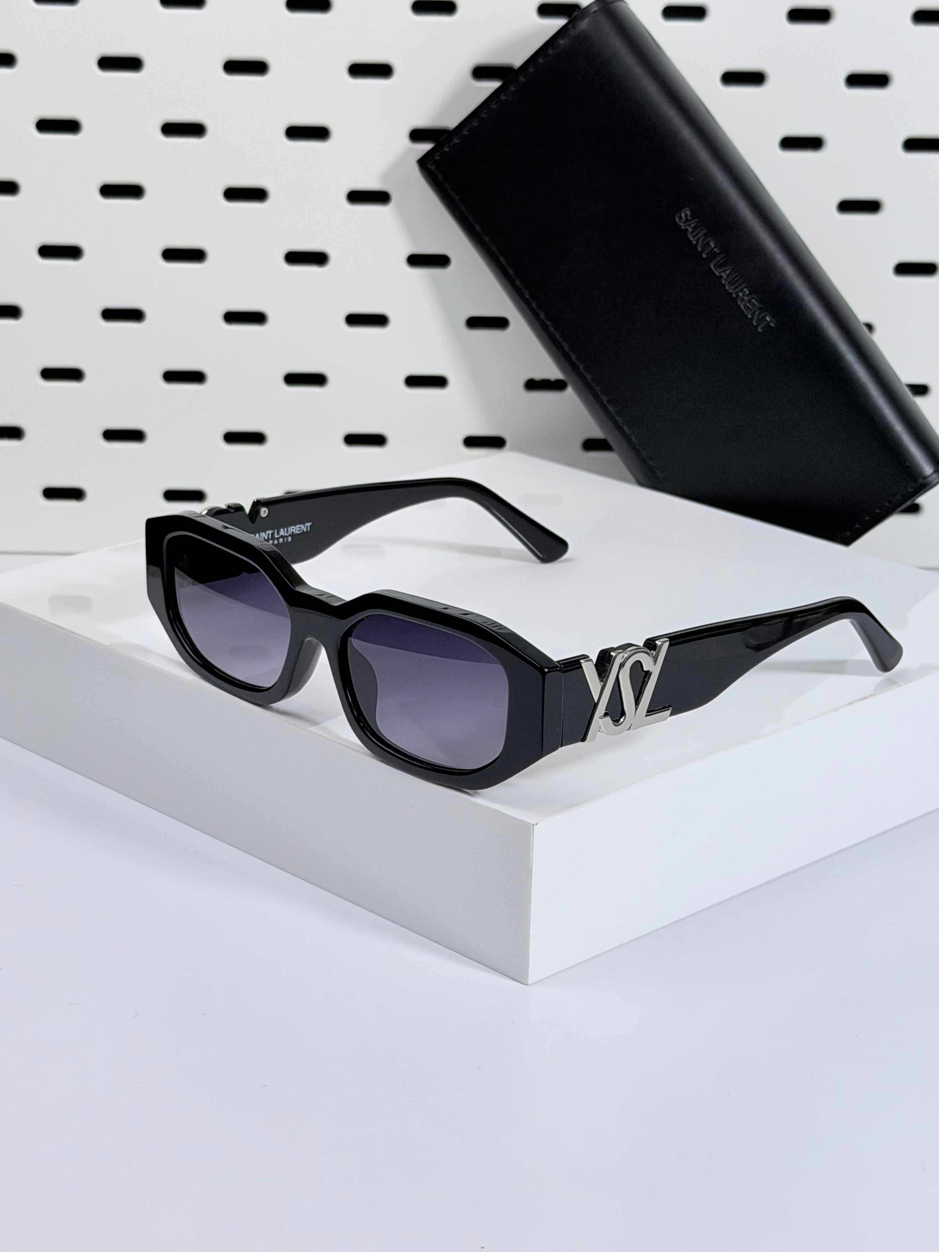 Yves Saint Laurent