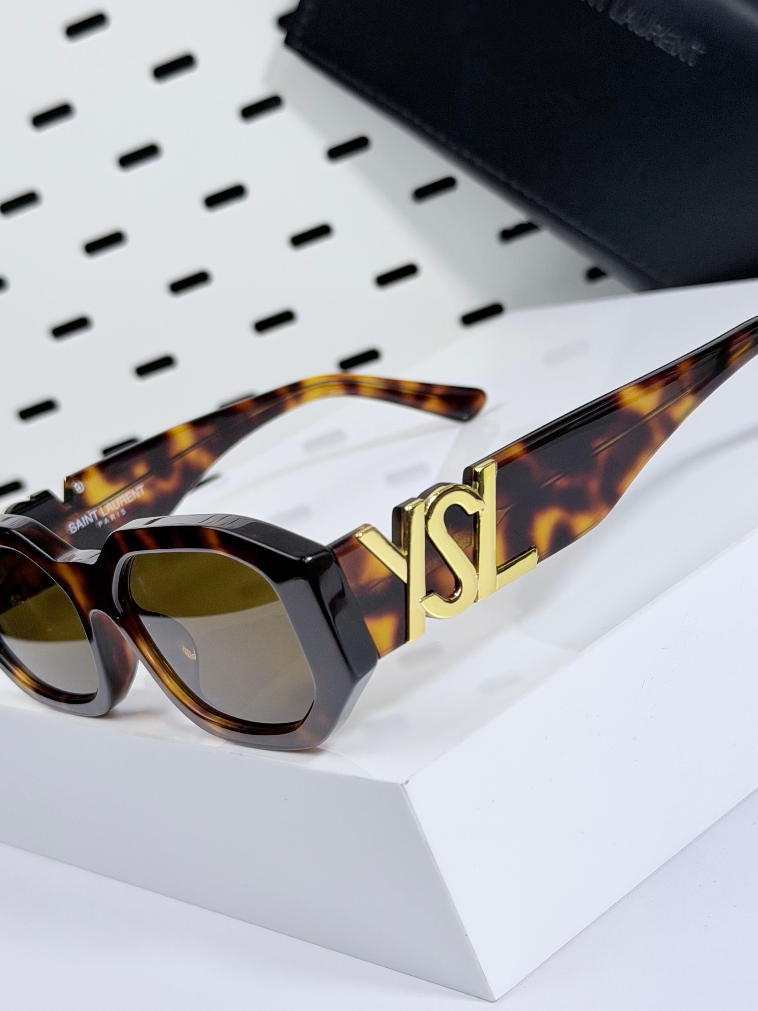Yves Saint Laurent