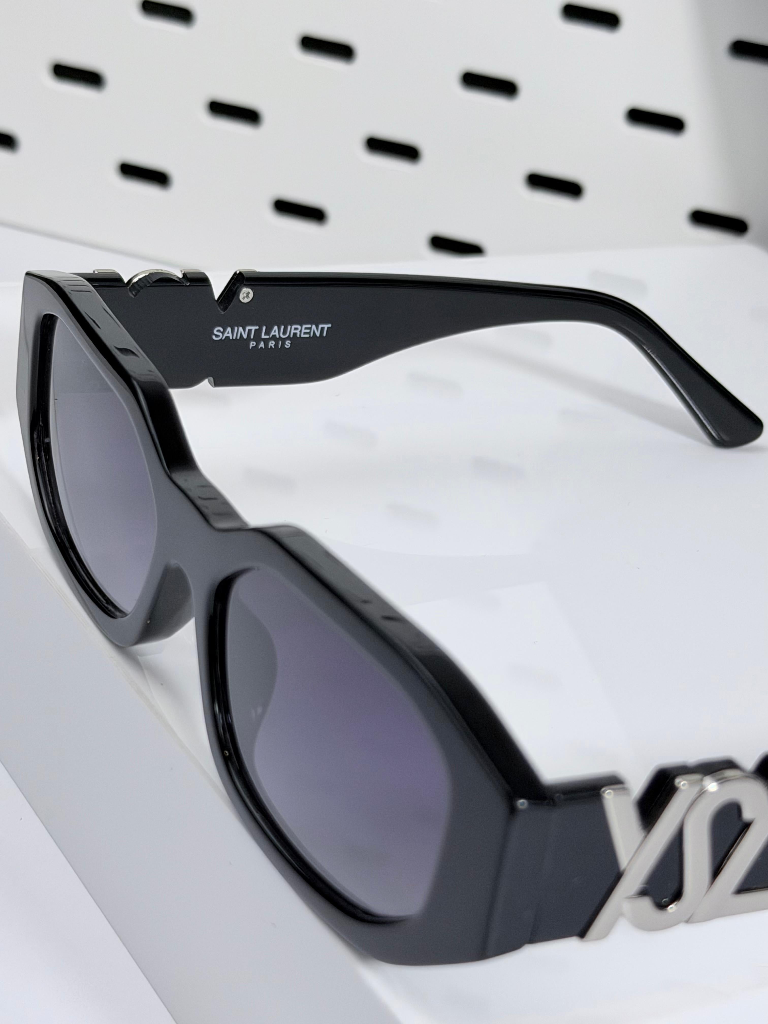 Yves Saint Laurent
