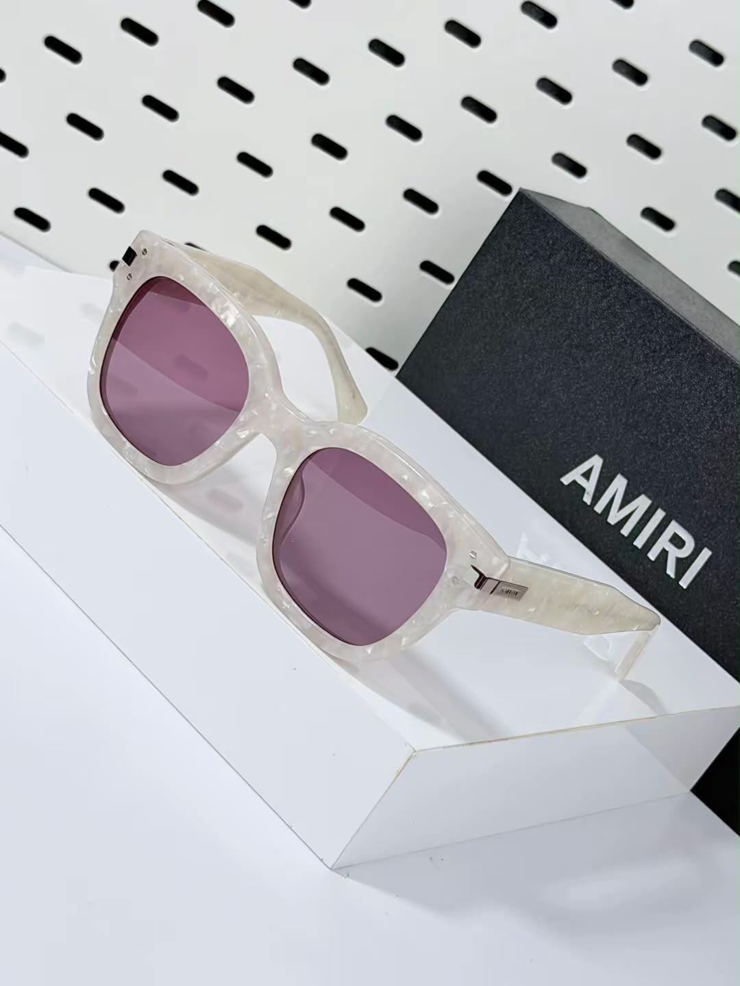 AMIRI