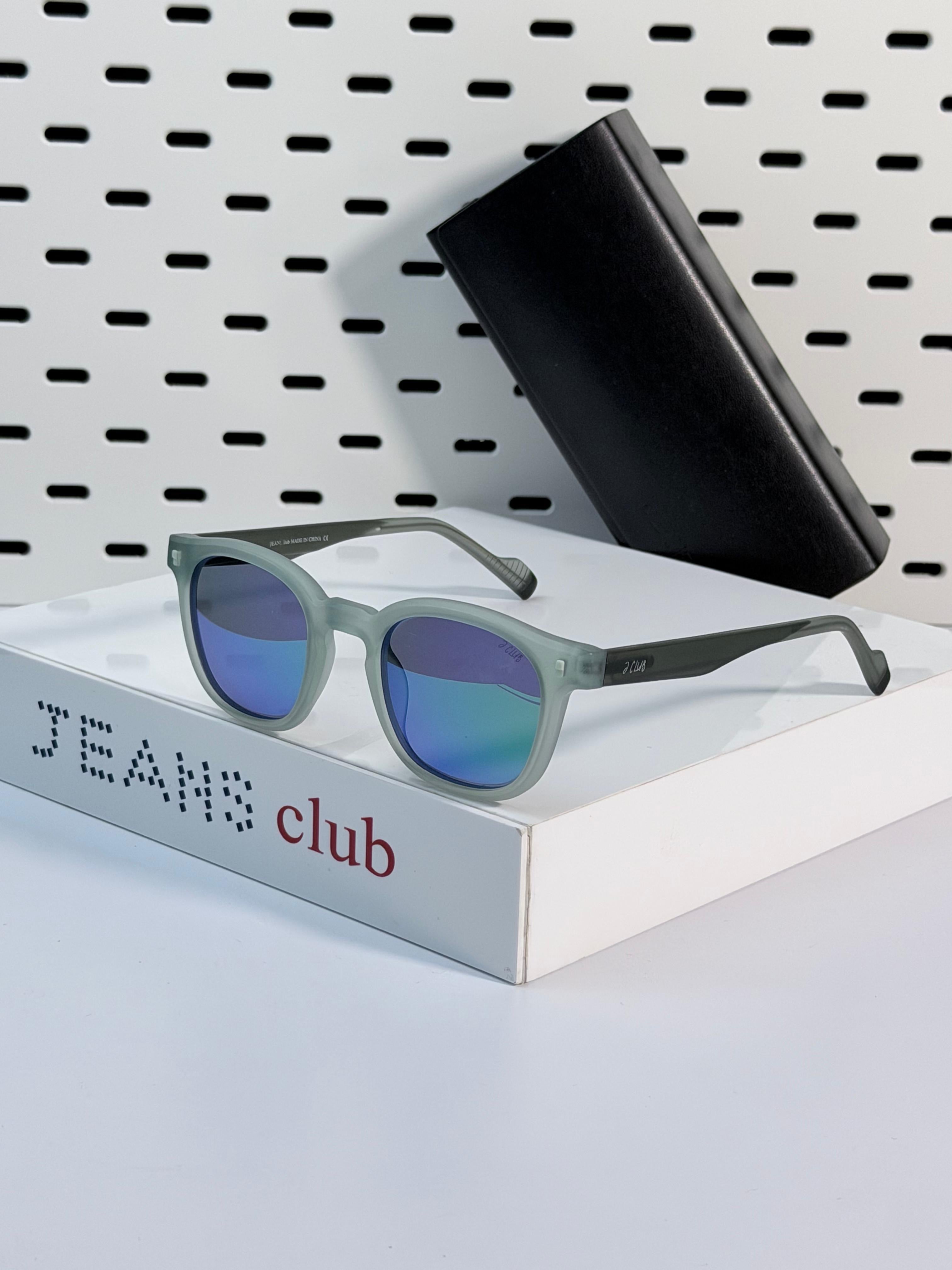 J.CLUB | TR04