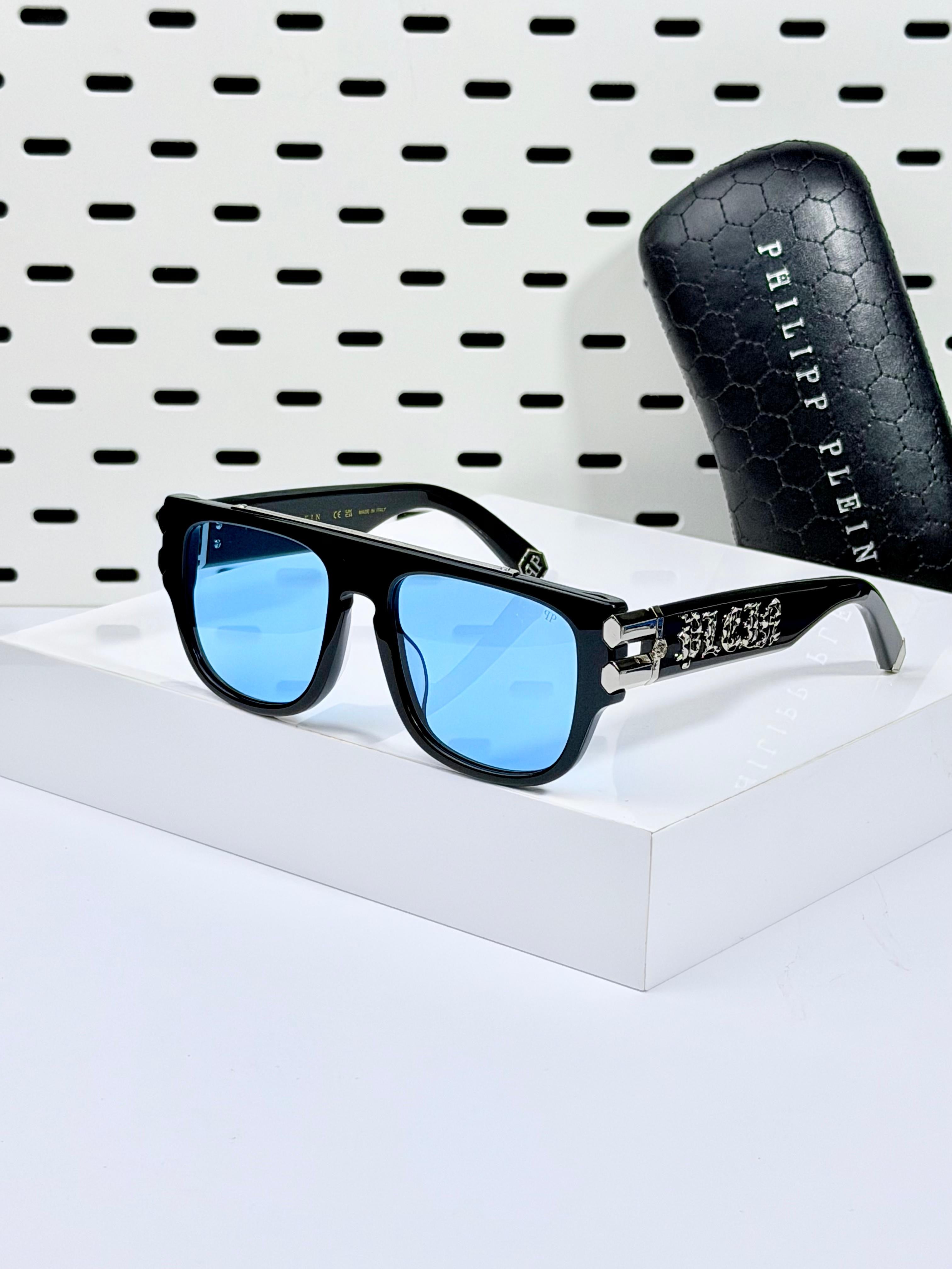 PHILIPP PLIEN | SPP011