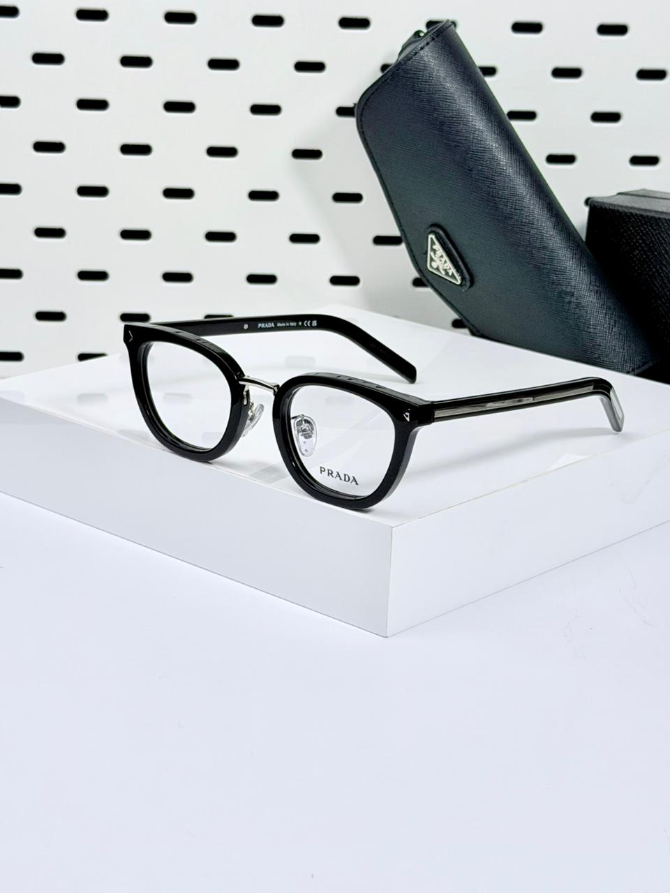 PRADA | PR09