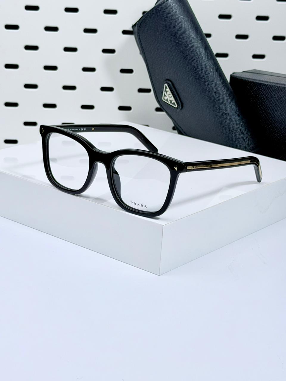 PRADA | PR05