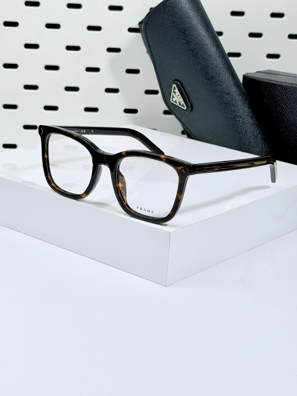PRADA | PR05