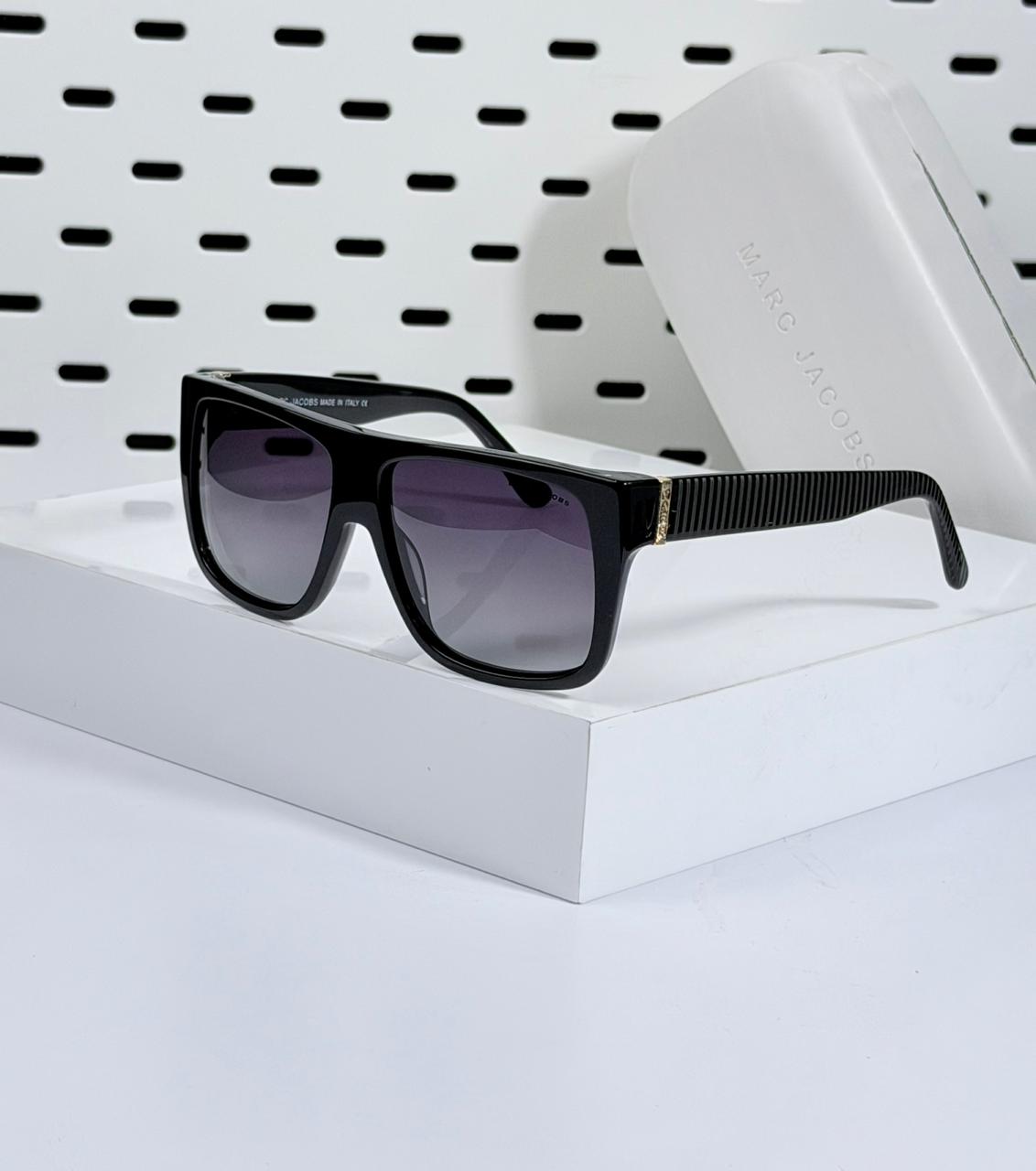 MARC JACOB | MJ001