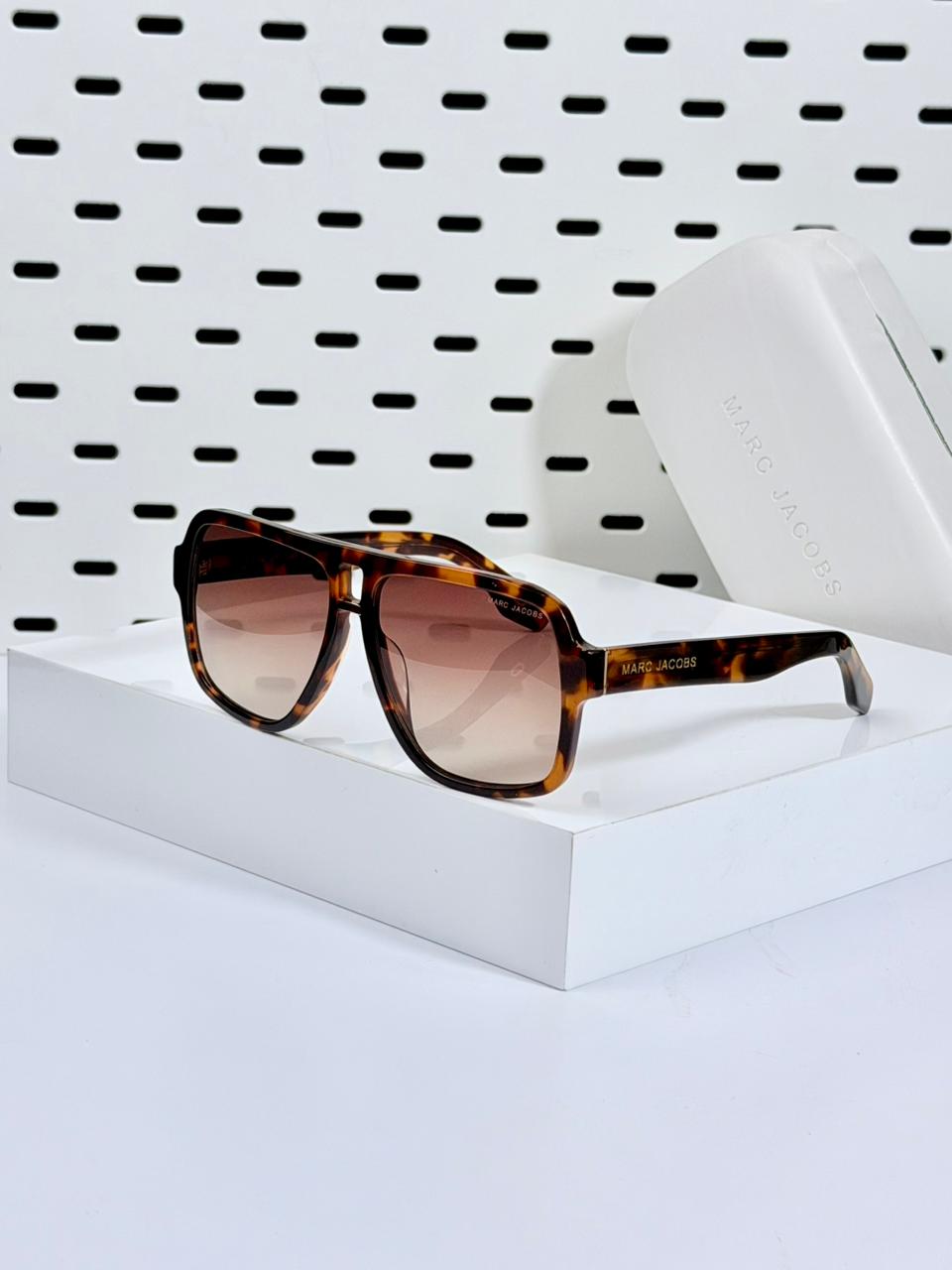 MARC JACOB | MJ002