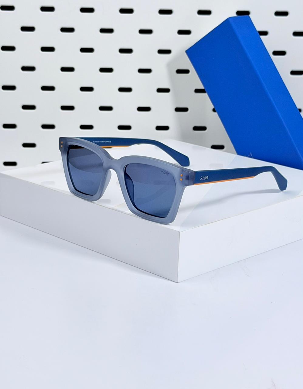 J.CLUB | TR012