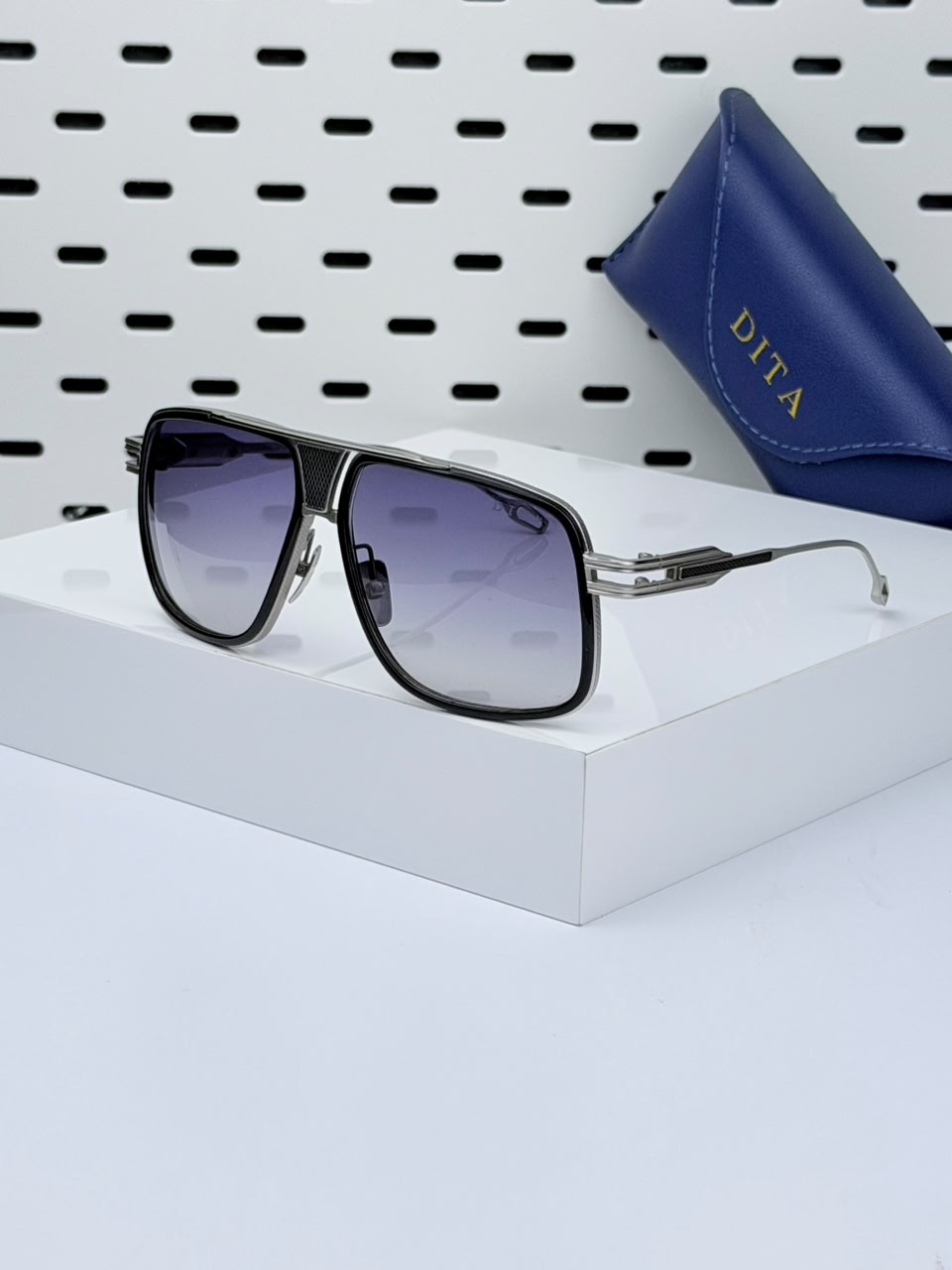 DITA | D03