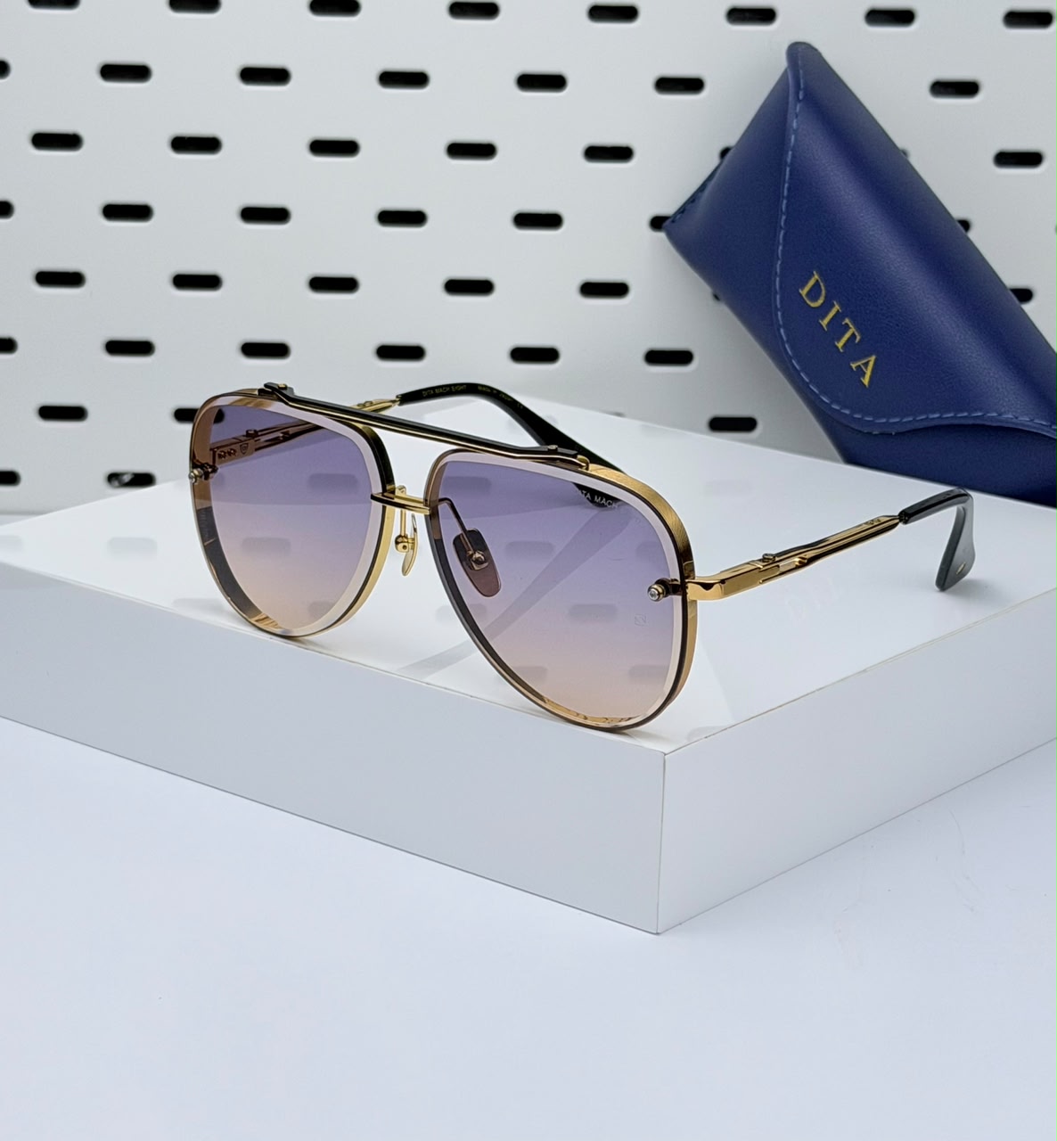 DITA | D04