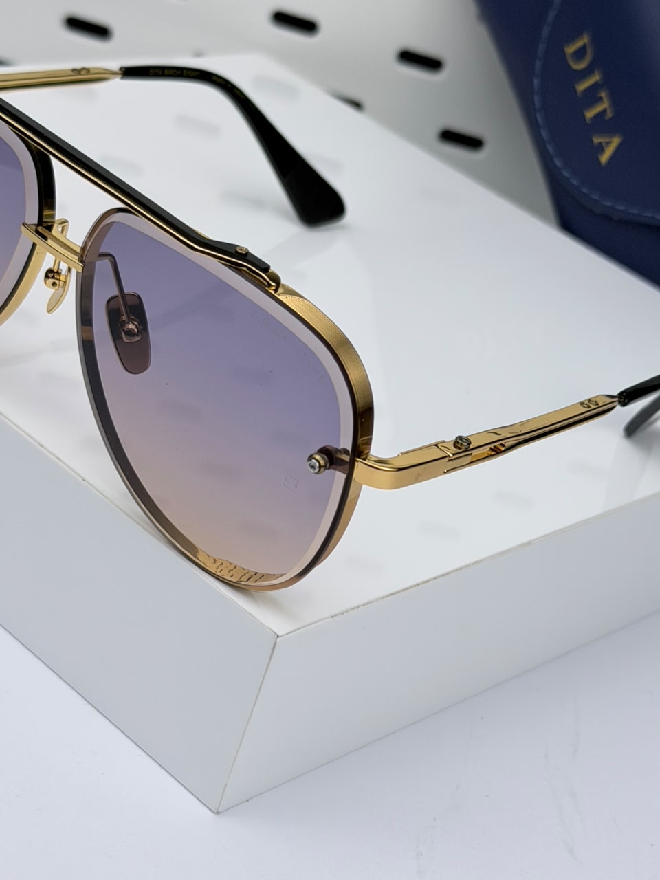 DITA | D04