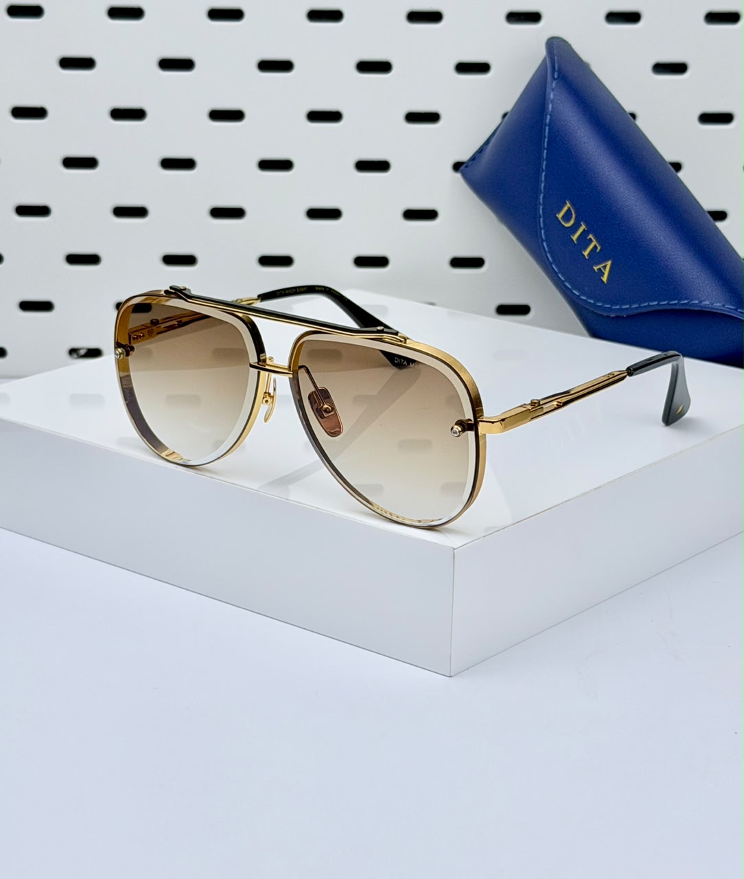 DITA | D04