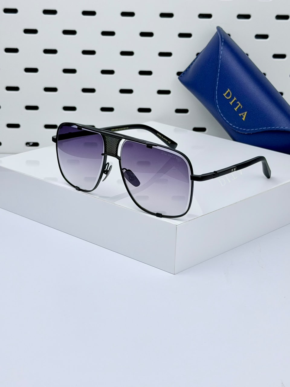 DITA | D05