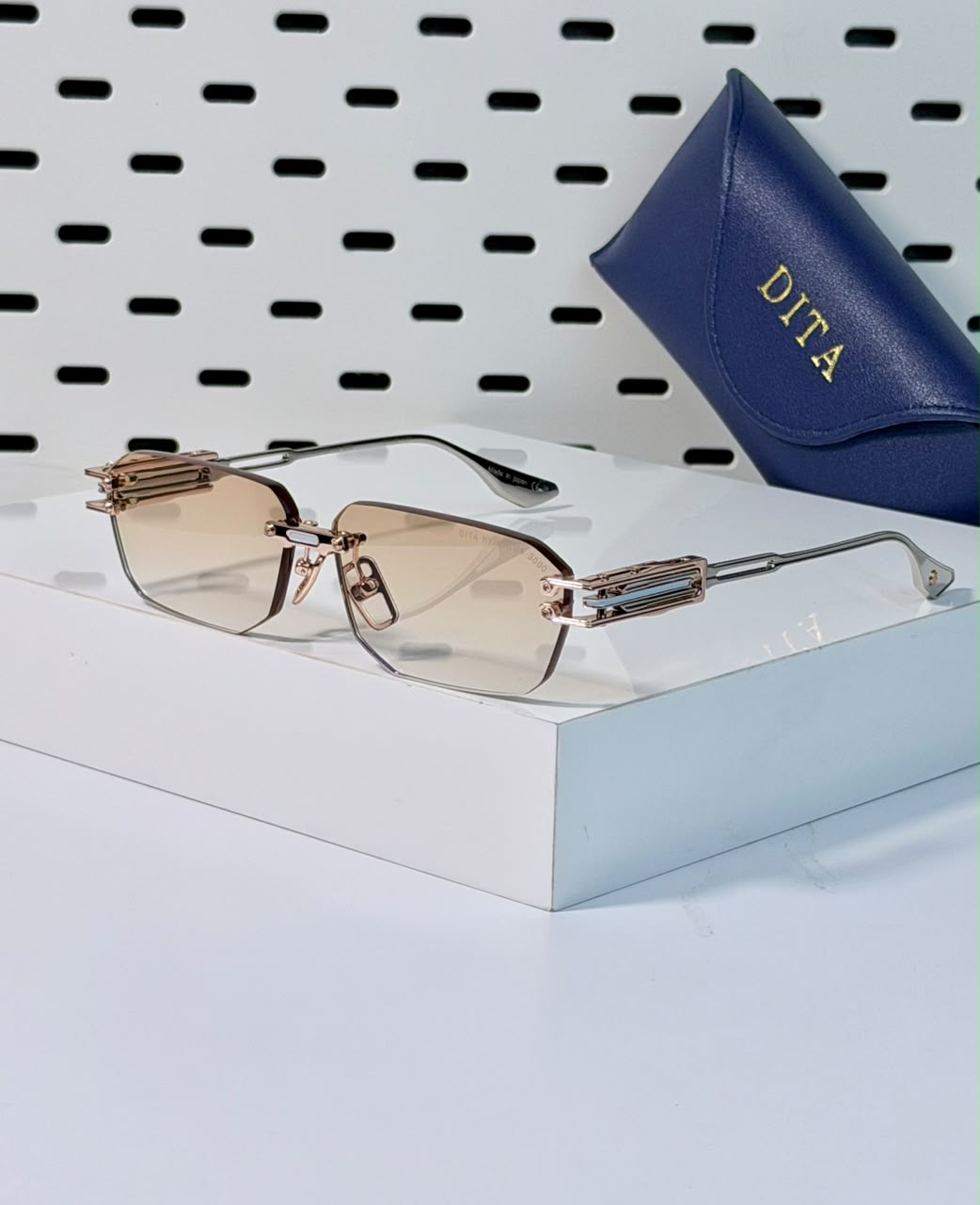 DITA | D01