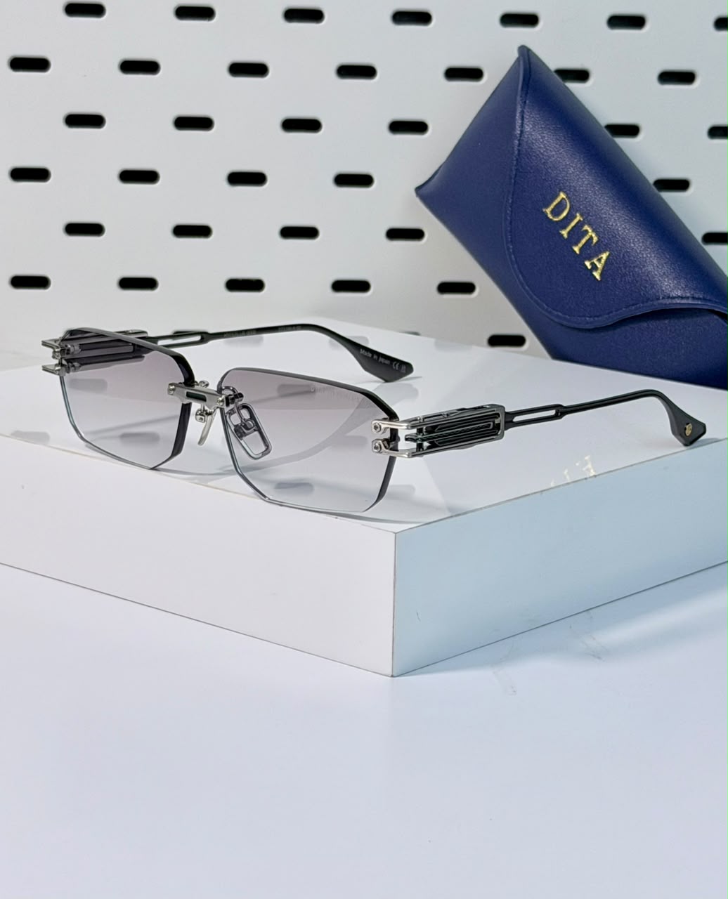 DITA | D01