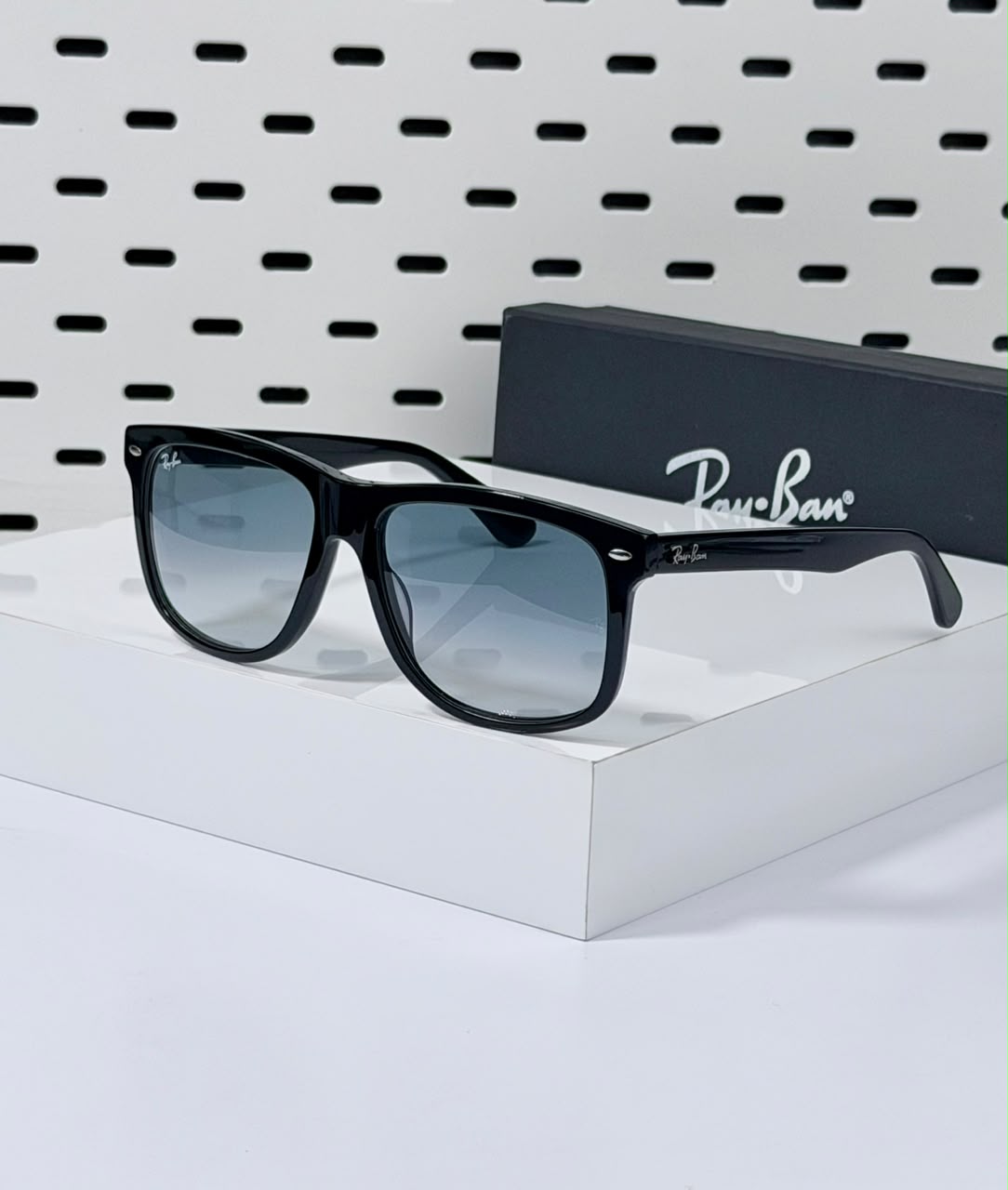 RAY-BAN | RB4547