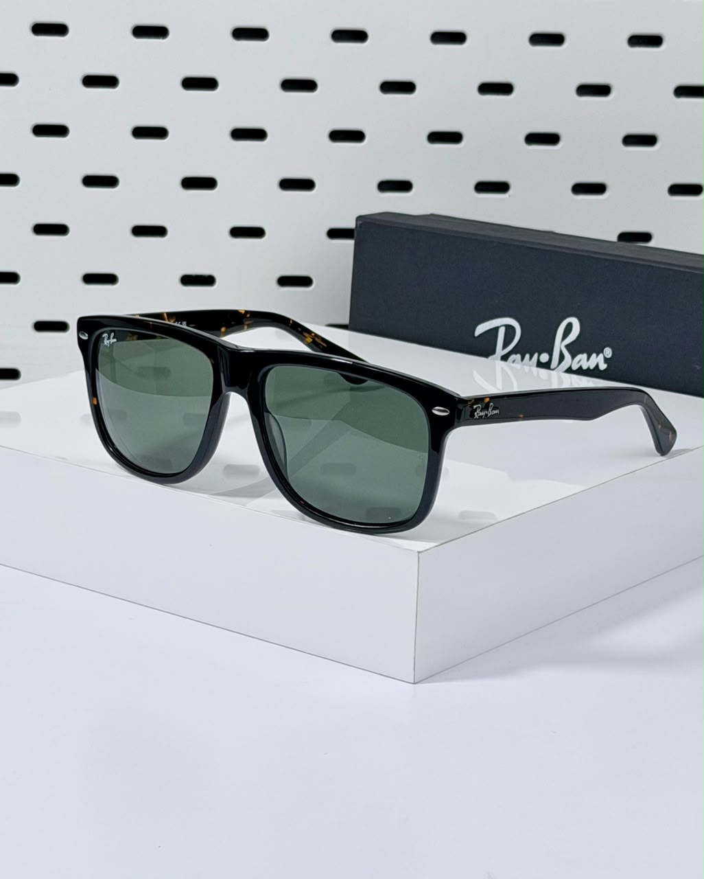RAY-BAN | RB4547