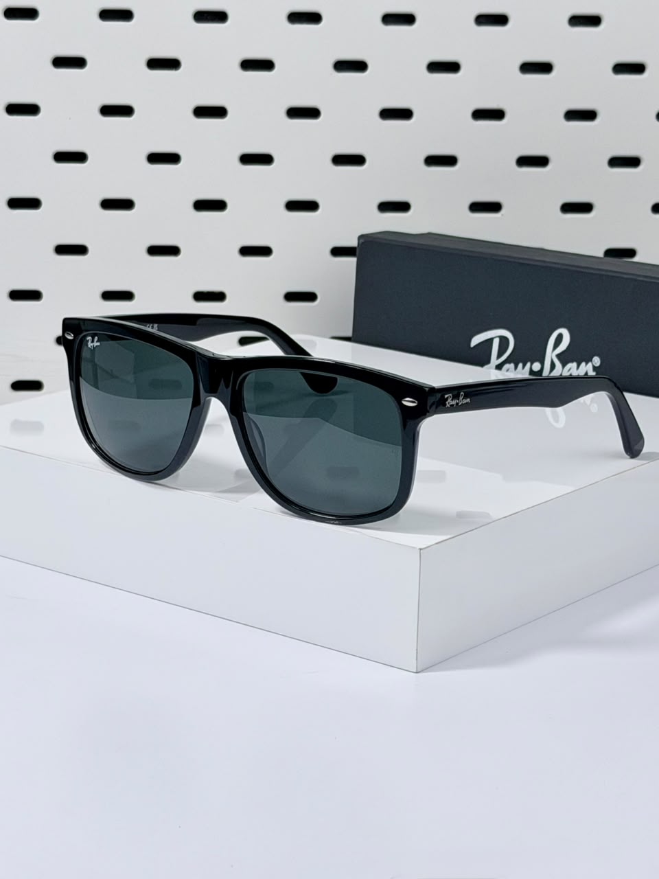 RAY-BAN | RB4547