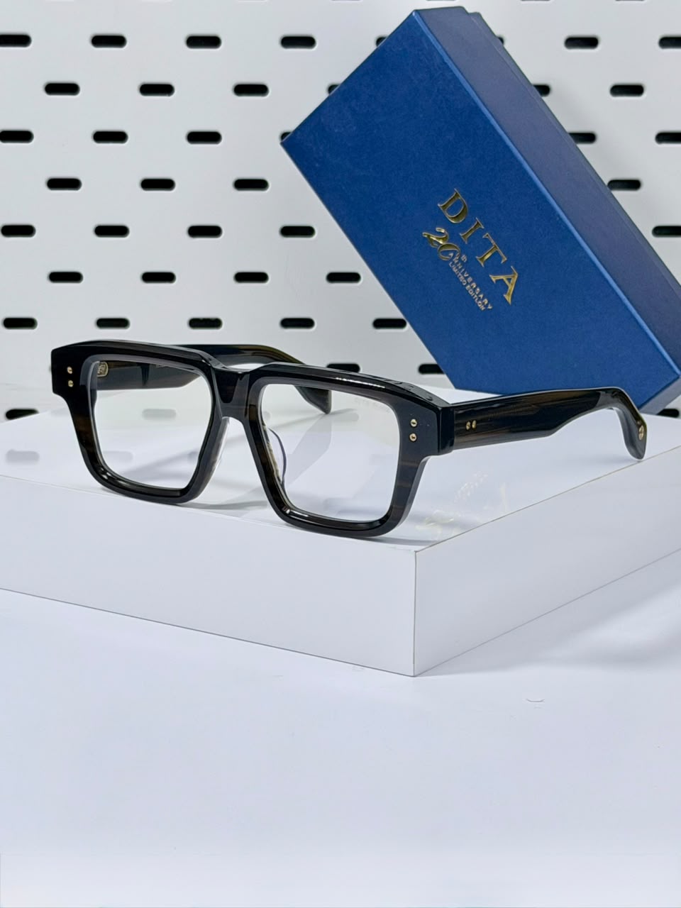 DITA | D08